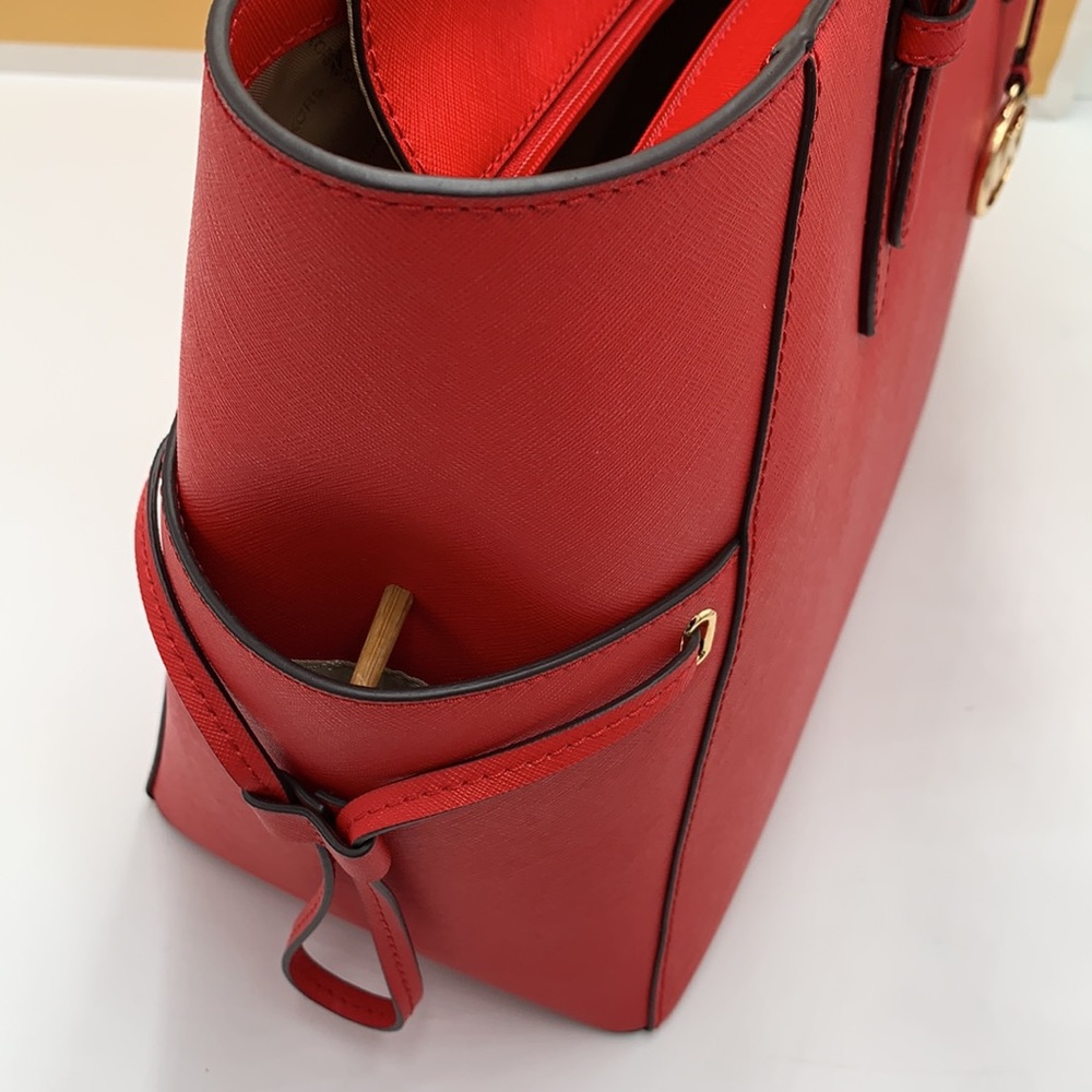 MICHAEL KORS 
Gilly Large Saffiano Leather Tote Bag BRIGHT RED COLOR - Picture 9 of 16